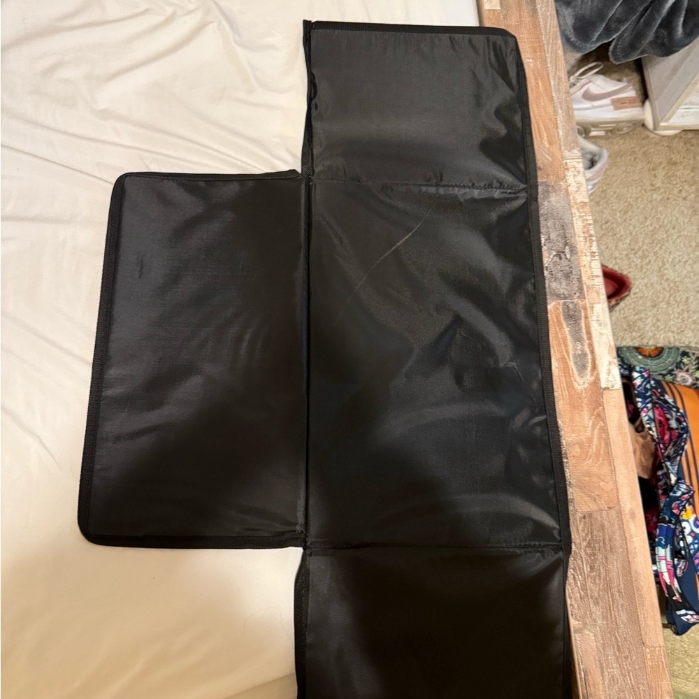 Laptop Shade - Picture 2 of 2